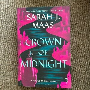 Crown of midnight softcover book by Sarah J. Maas